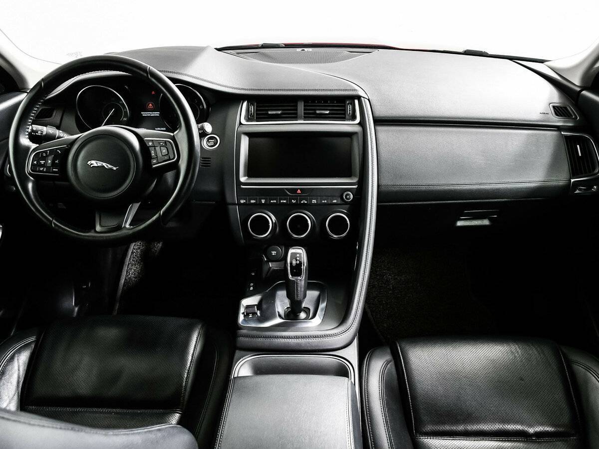 Купить Jaguar E-Pace с пробегом. Фото: #10
