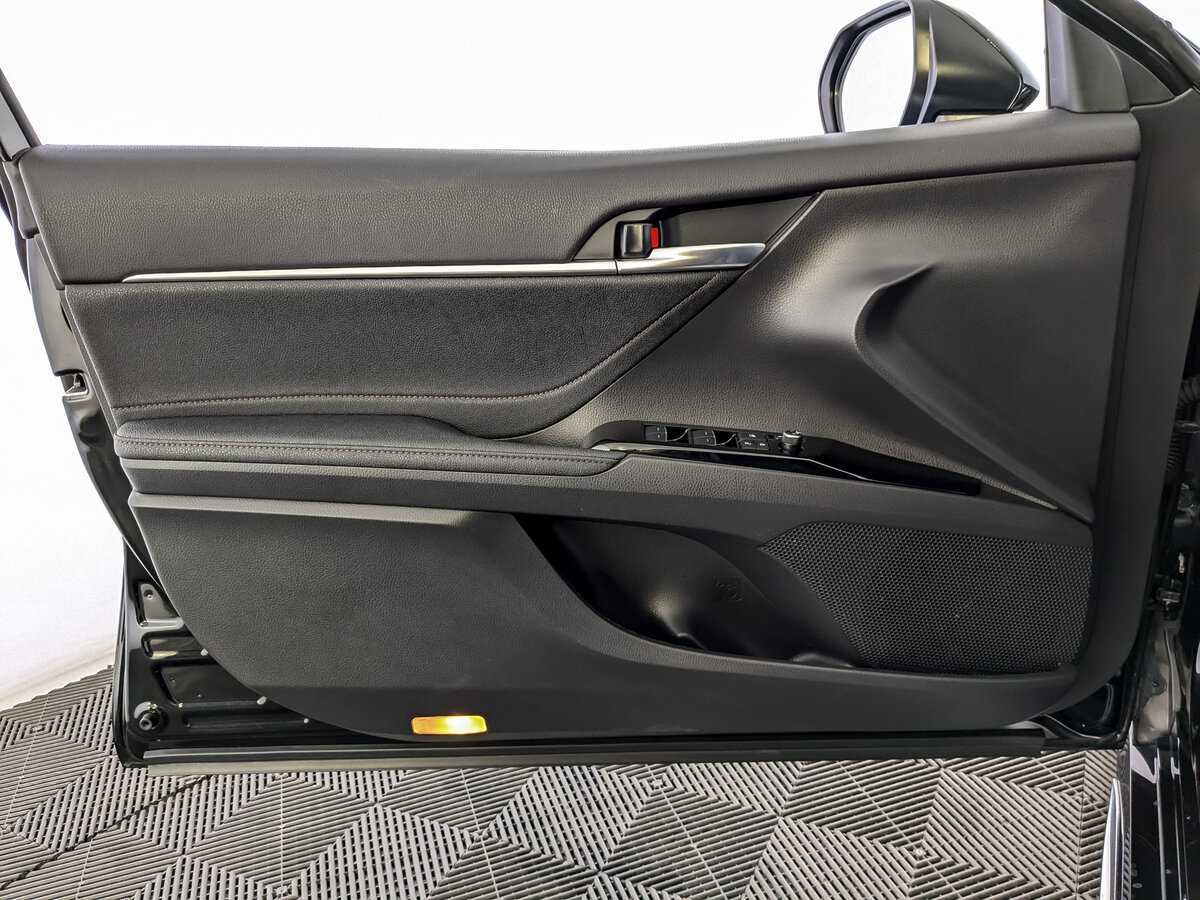Купить Toyota Camry с пробегом. Фото: #14