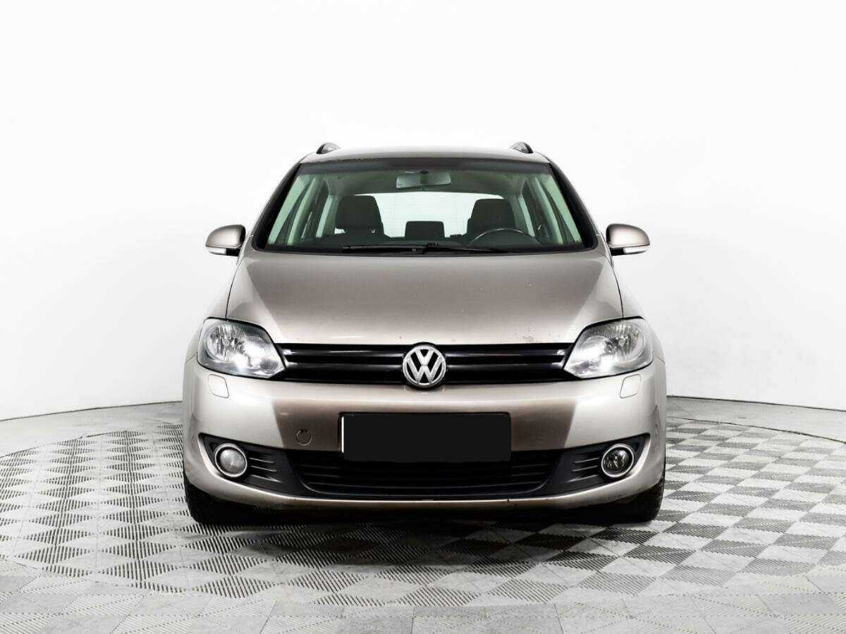 Купить Volkswagen Golf Plus с пробегом. Фото: #1