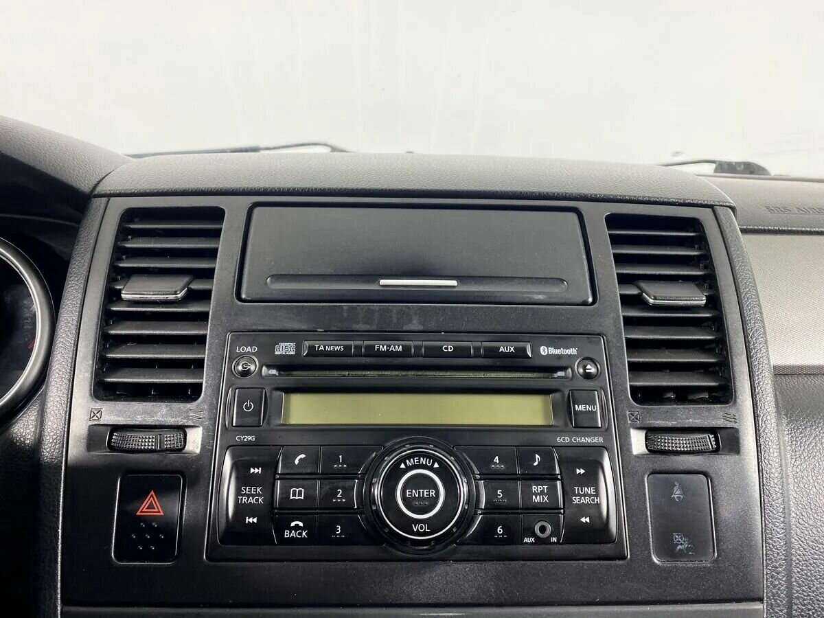 Купить Nissan Tiida с пробегом. Фото: #12