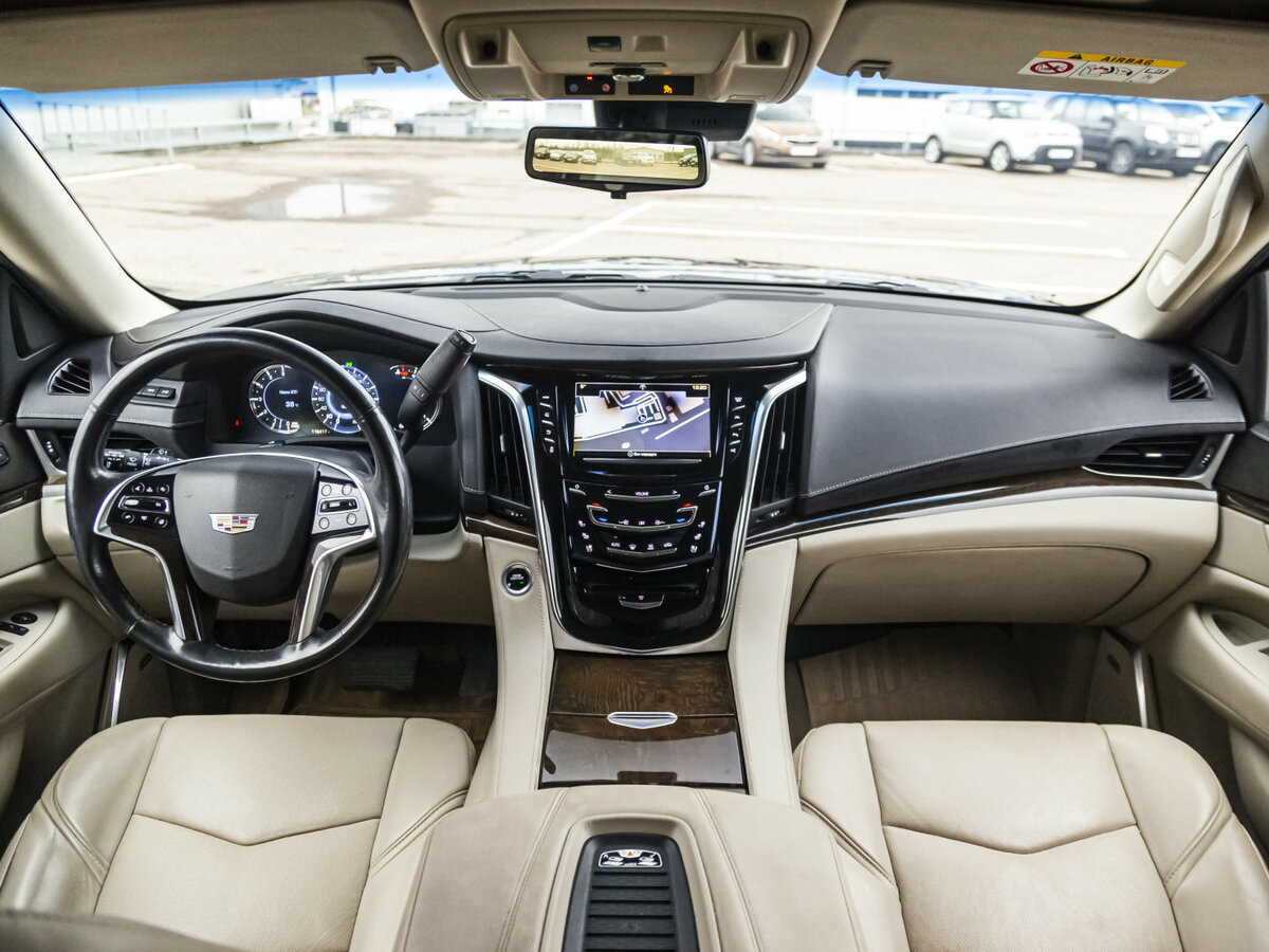 Купить Cadillac Escalade с пробегом. Фото: #16