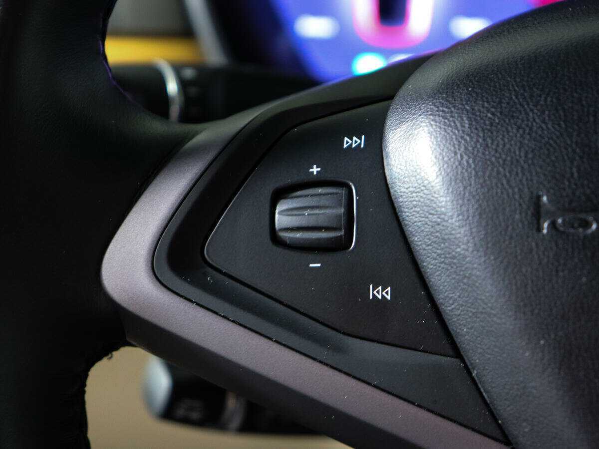 Купить Tesla Model X с пробегом. Фото: #23