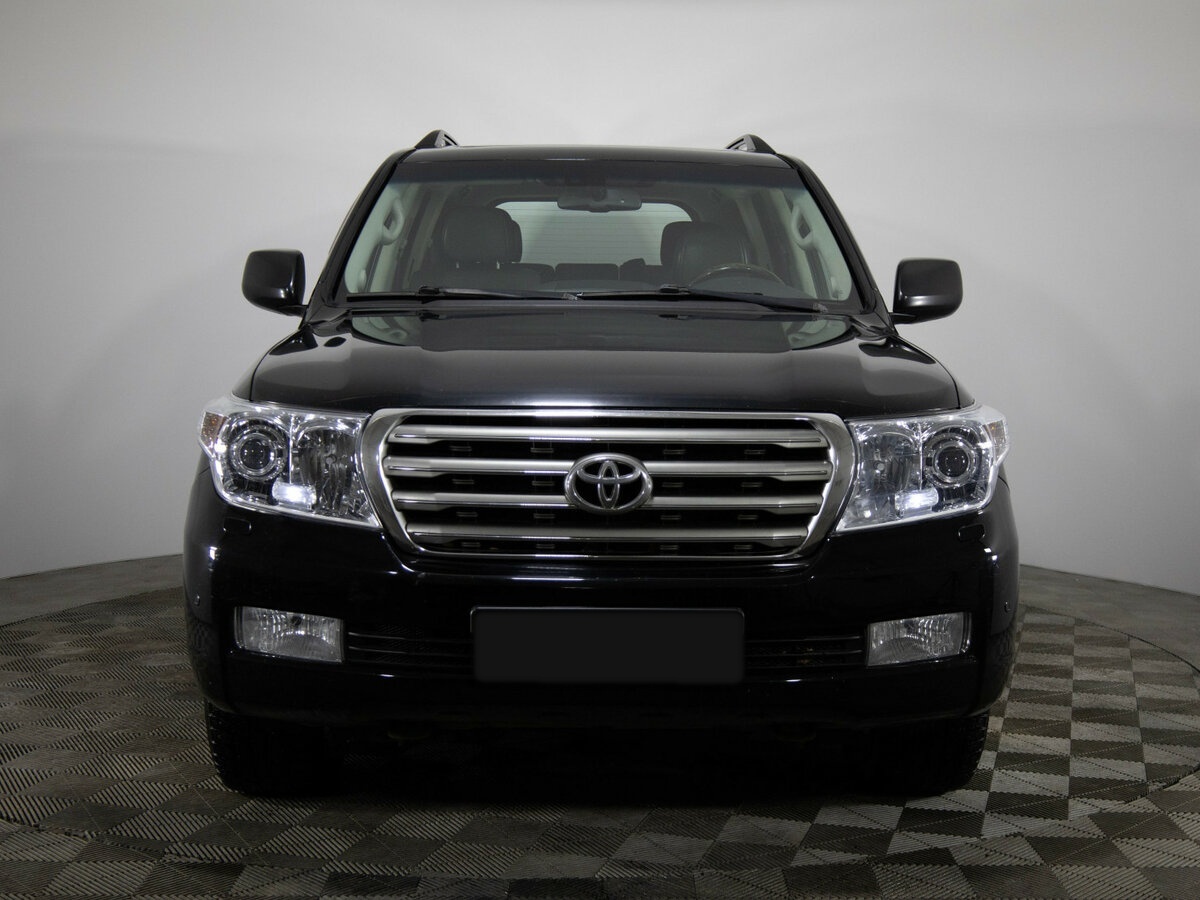 Купить Toyota Land Cruiser с пробегом. Фото: #1