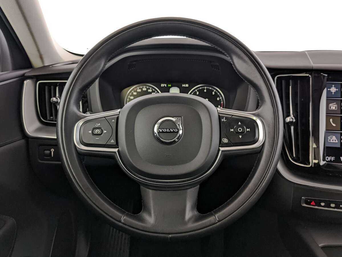 Купить Volvo XC60 с пробегом. Фото: #17
