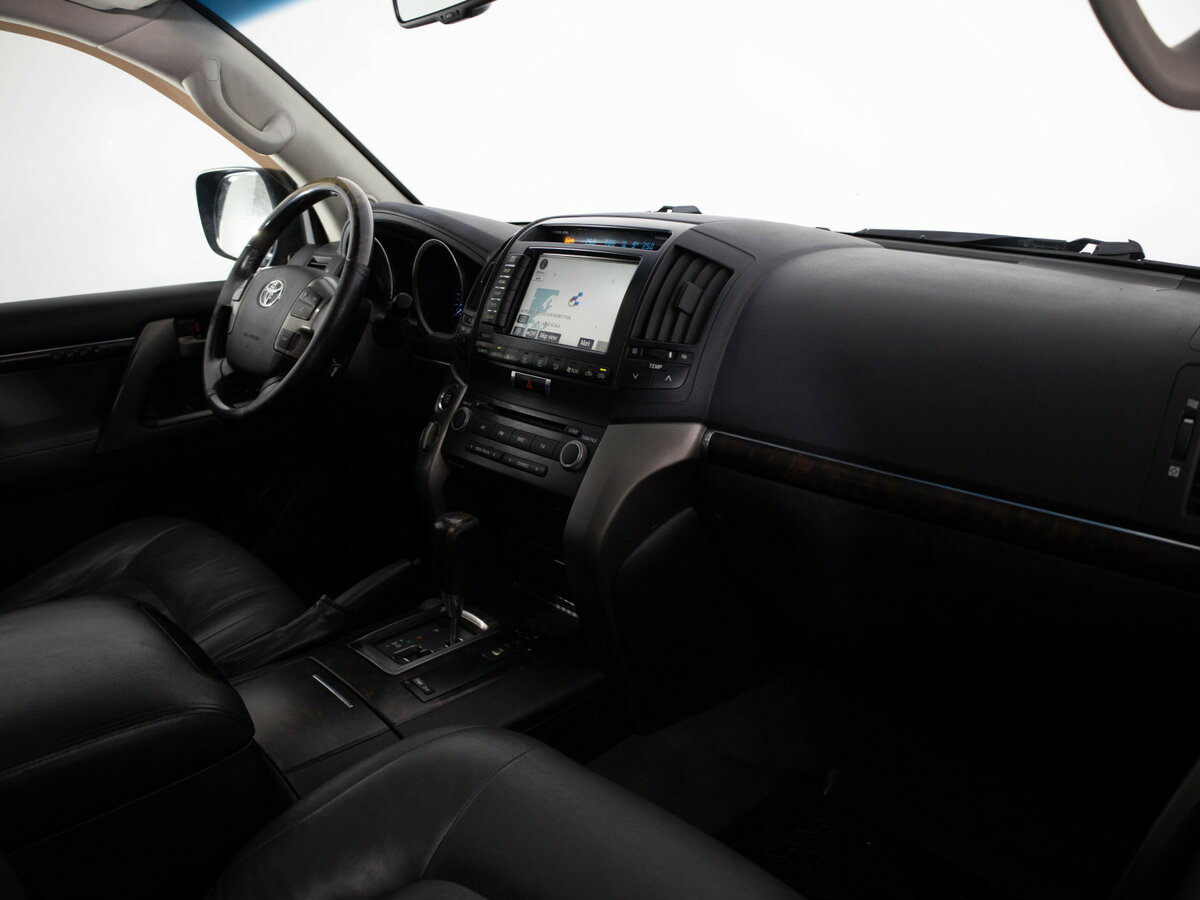 Купить Toyota Land Cruiser с пробегом. Фото: #12