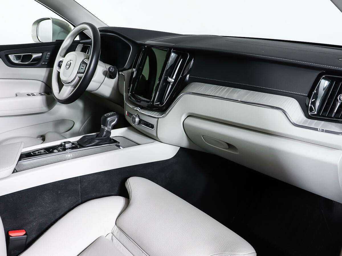 Купить Volvo XC60 с пробегом. Фото: #8