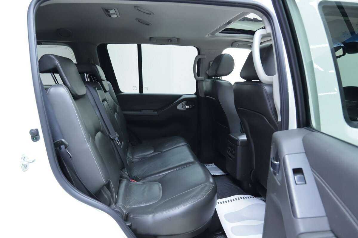 Купить Nissan Pathfinder с пробегом. Фото: #17