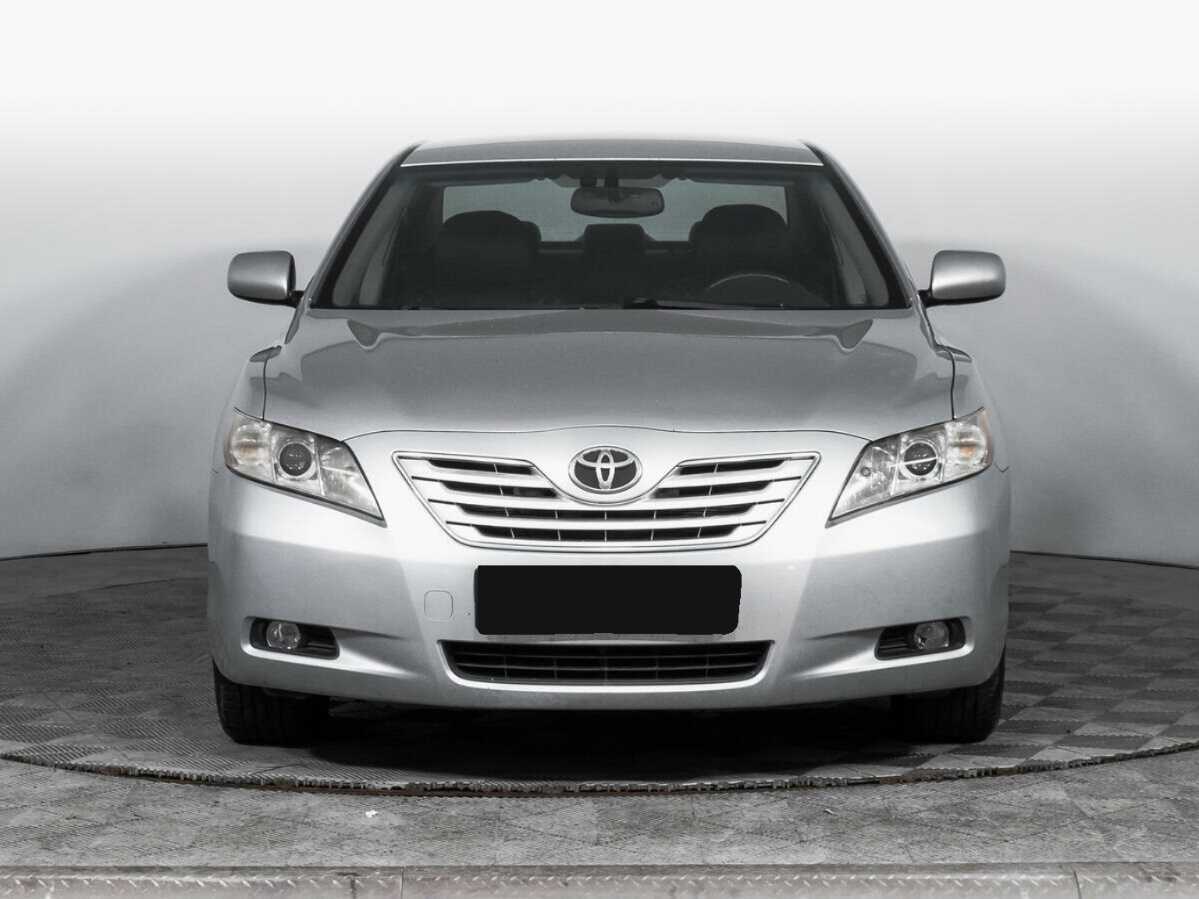 Купить Toyota Camry с пробегом. Фото: #1