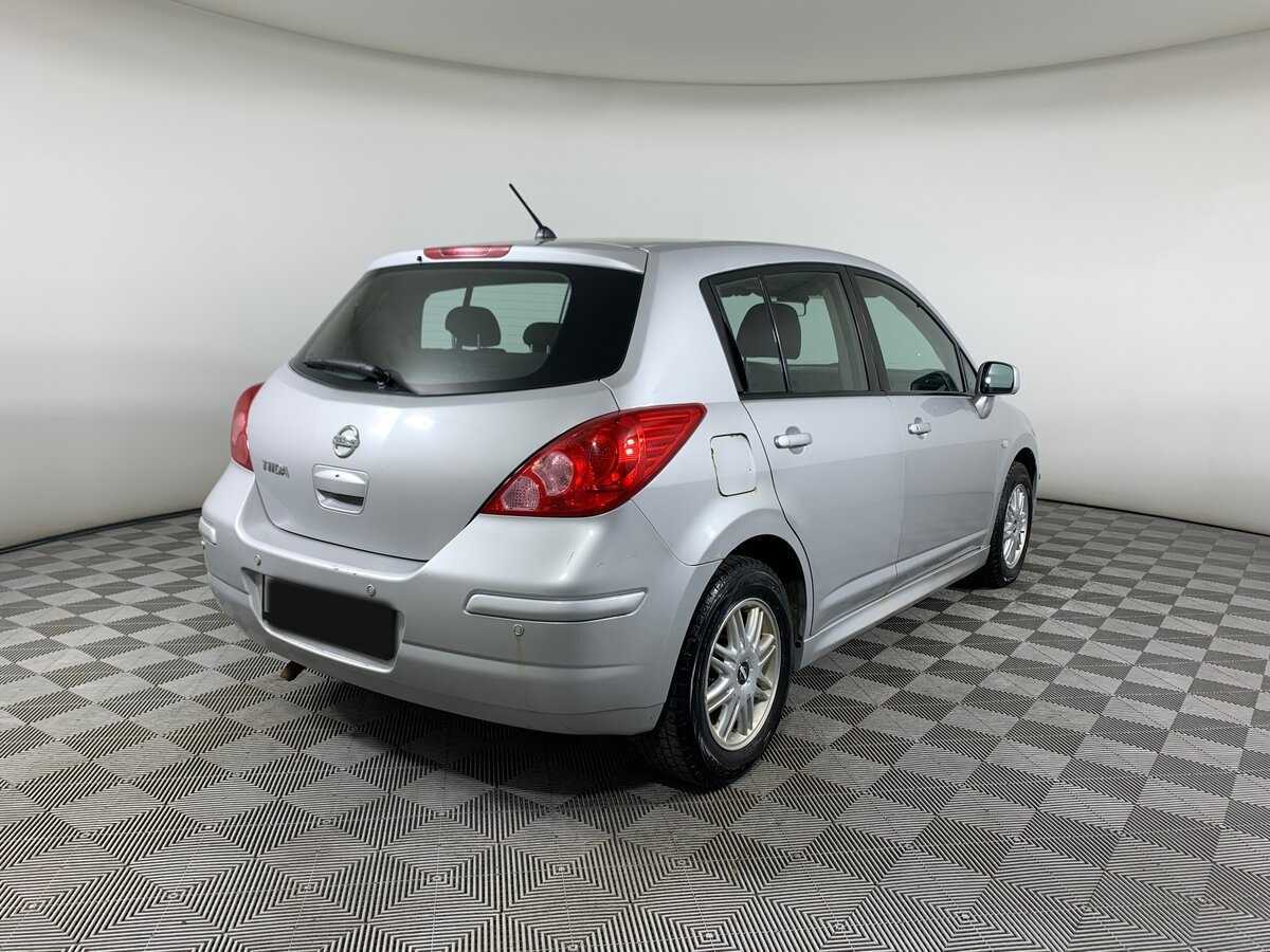 Купить Nissan Tiida с пробегом. Фото: #4