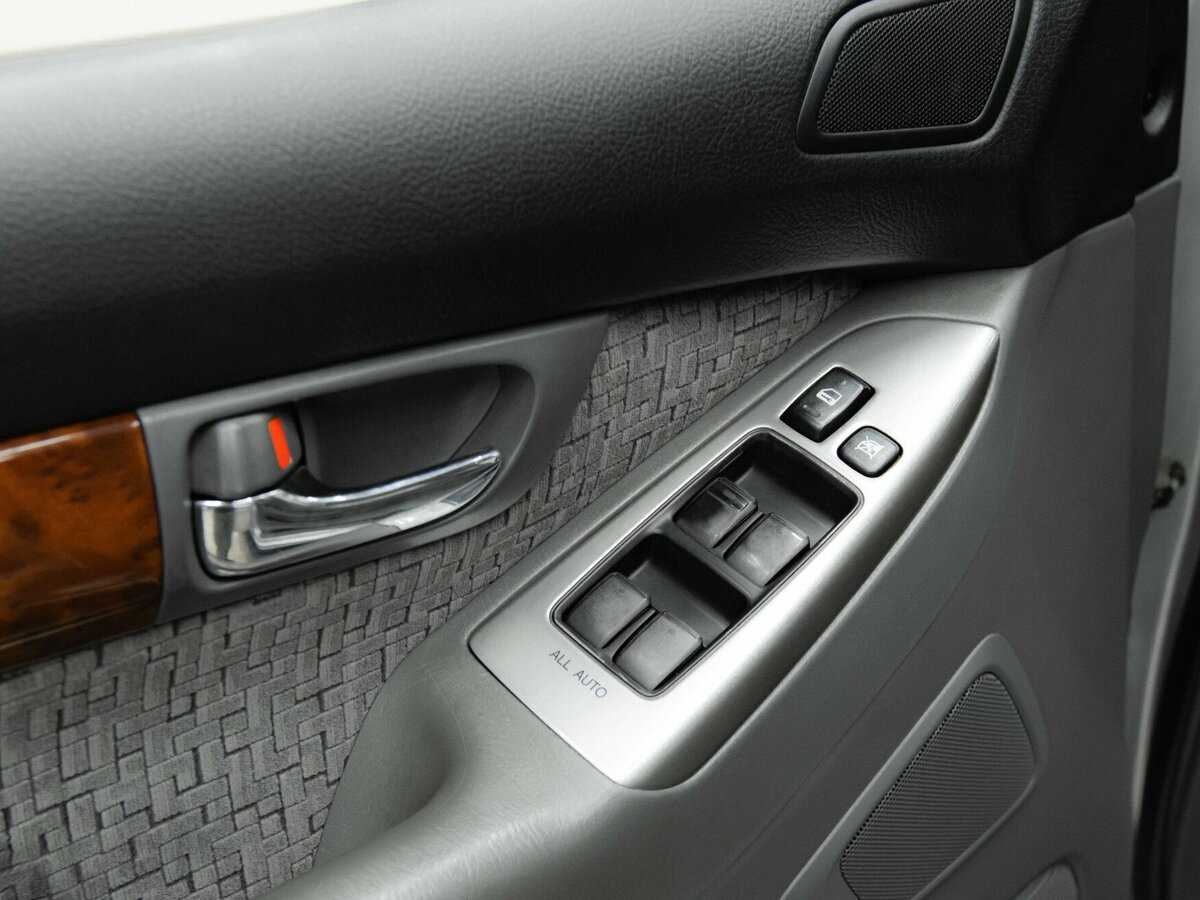 Купить Toyota Land Cruiser Prado с пробегом. Фото: #10