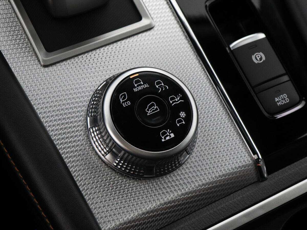 Купить Mitsubishi Outlander с пробегом. Фото: #19