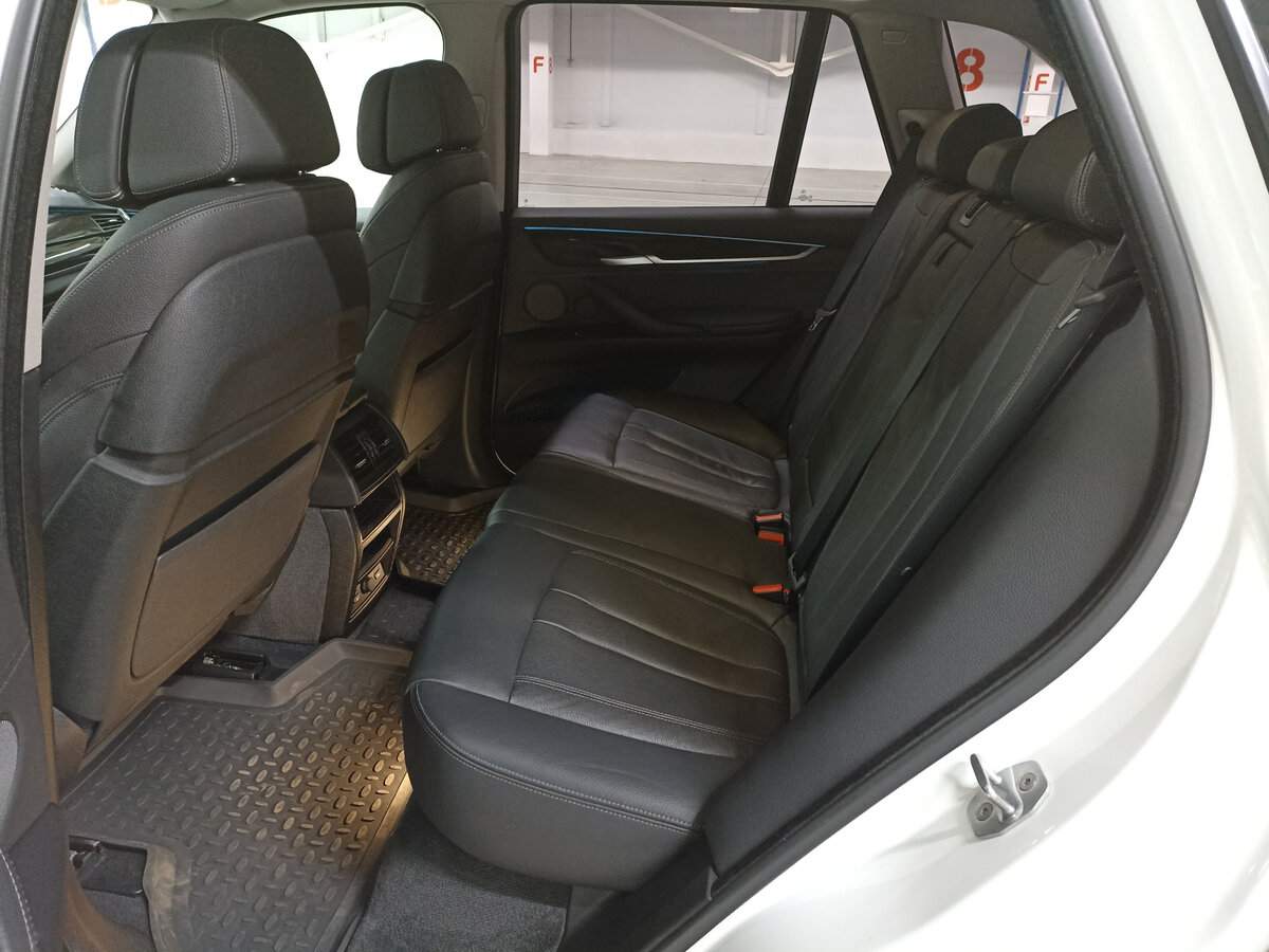Купить BMW X5 с пробегом. Фото: #11
