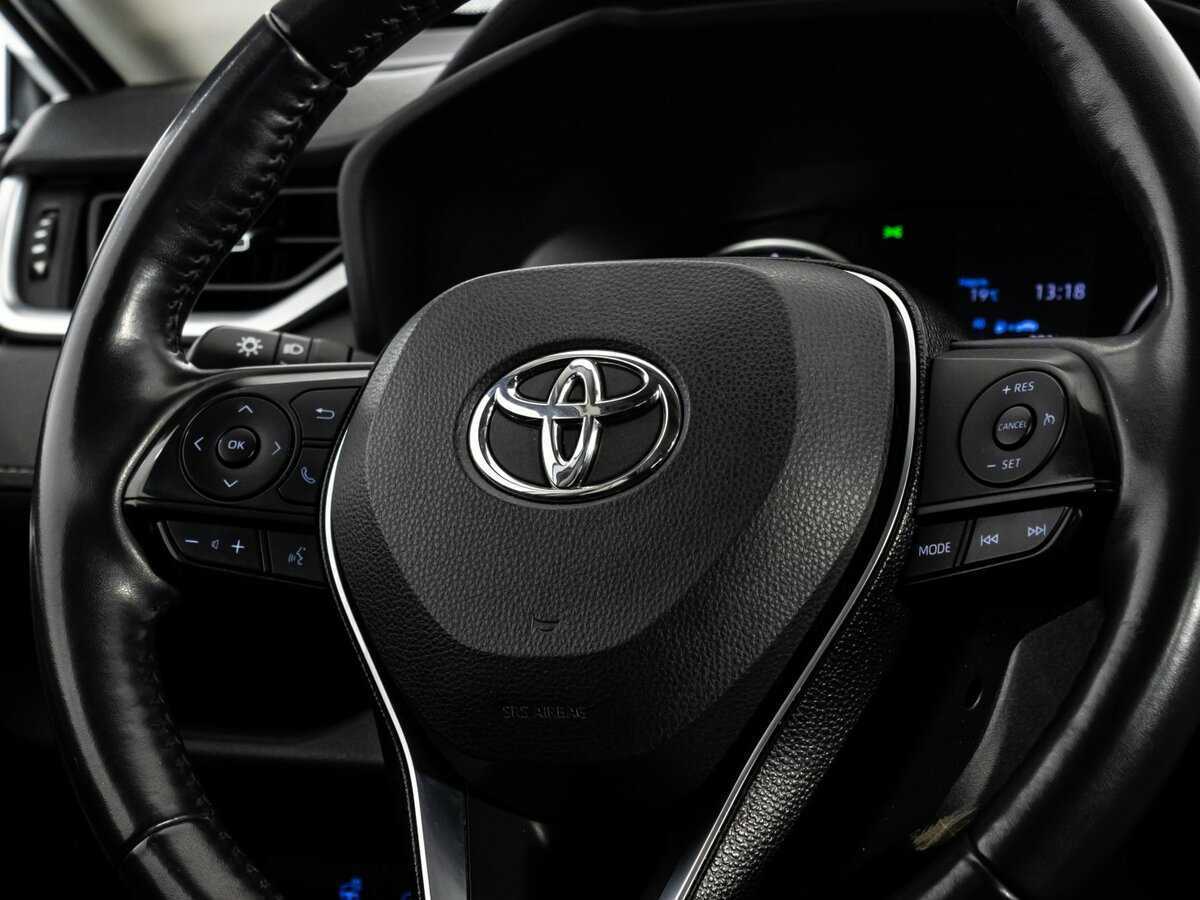 Купить Toyota RAV4 с пробегом. Фото: #9