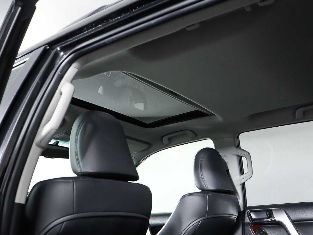 Купить Toyota Land Cruiser Prado с пробегом. Фото: #13