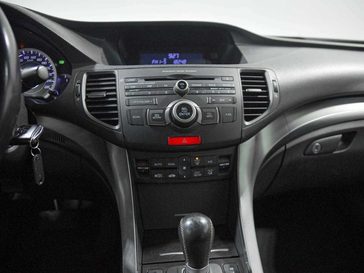 Купить Honda Accord с пробегом. Фото: #10