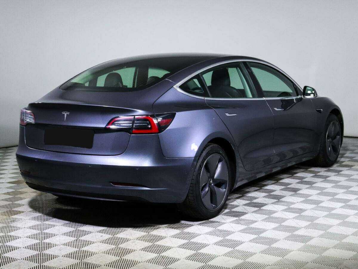 Купить Tesla Model 3 с пробегом. Фото: #3