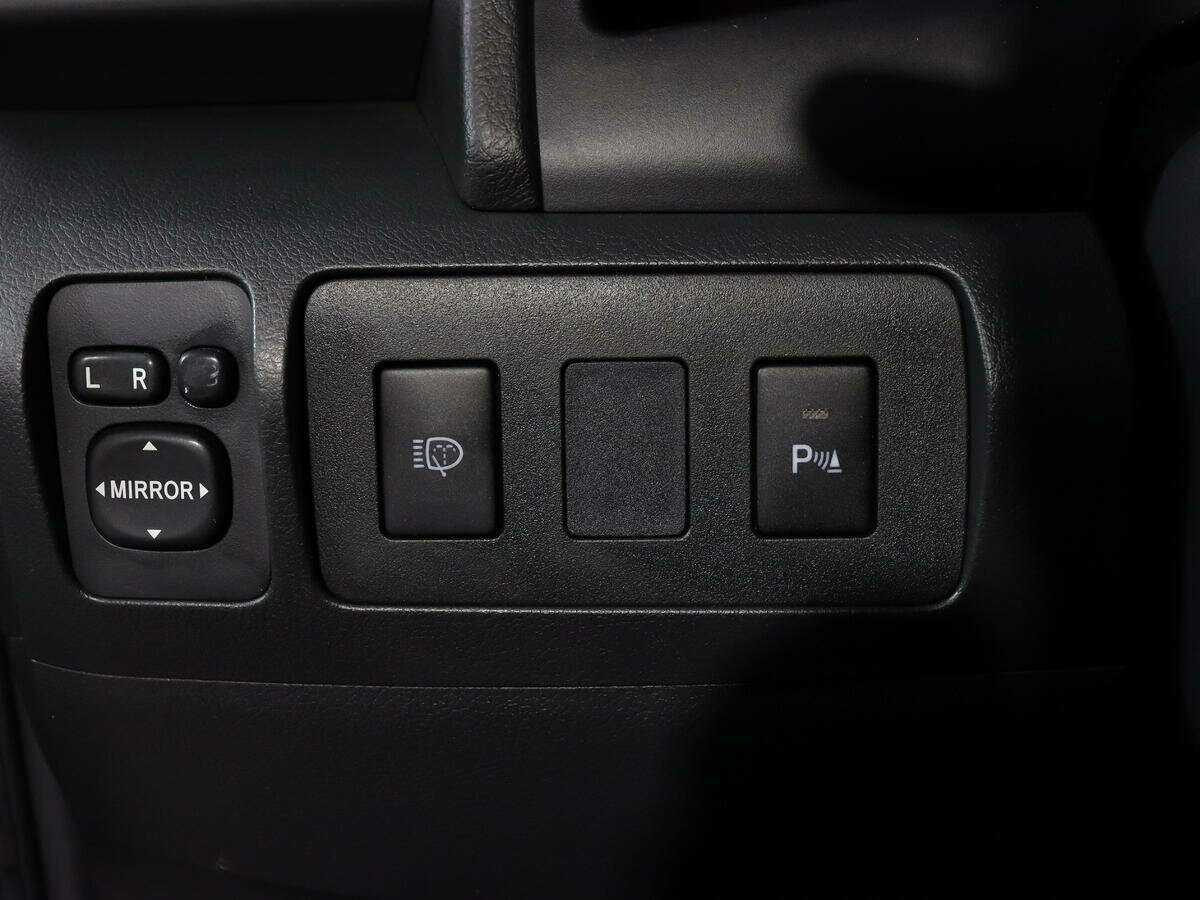 Купить Toyota Camry с пробегом. Фото: #17