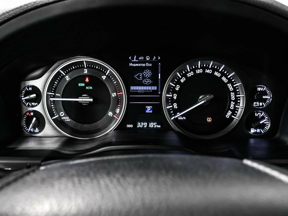 Купить Toyota Land Cruiser с пробегом. Фото: #9