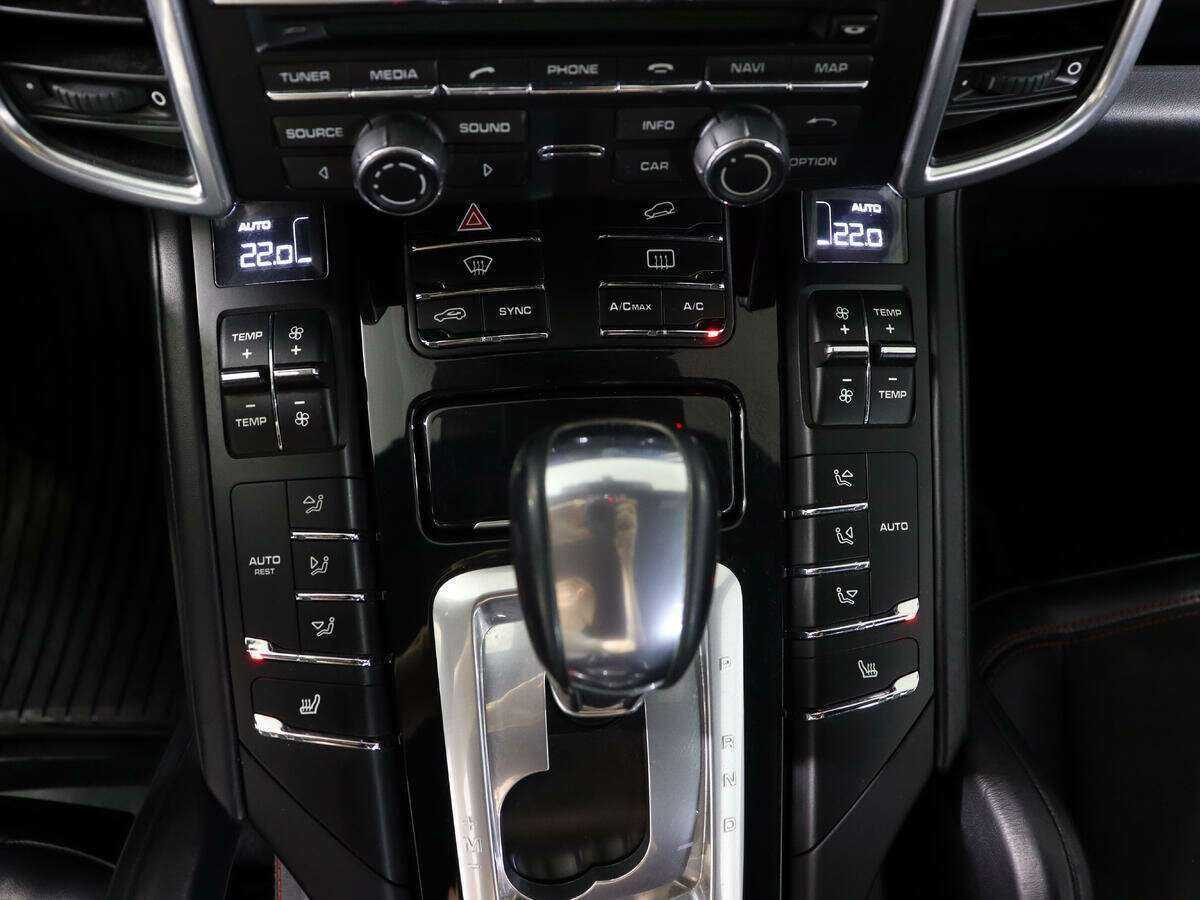 Купить Porsche Cayenne с пробегом. Фото: #27
