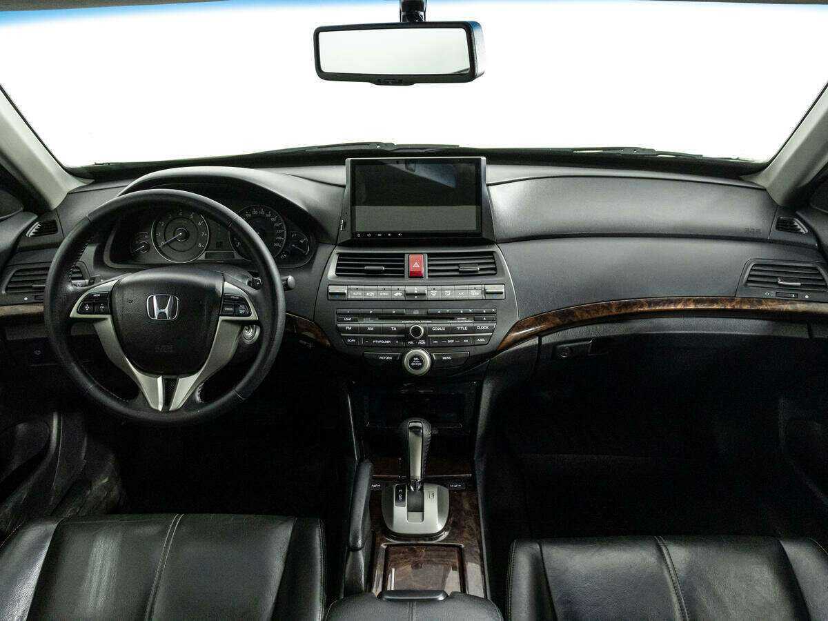 Купить Honda Crosstour с пробегом. Фото: #10