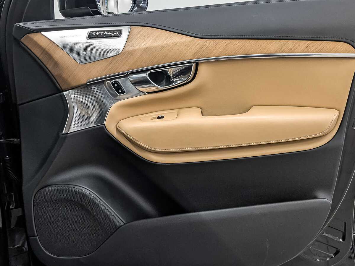 Купить Volvo XC90 с пробегом. Фото: #22