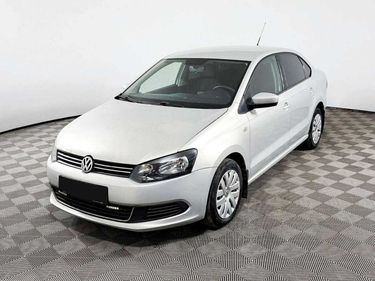 Купить Volkswagen Polo с пробегом. Посмотреть фото