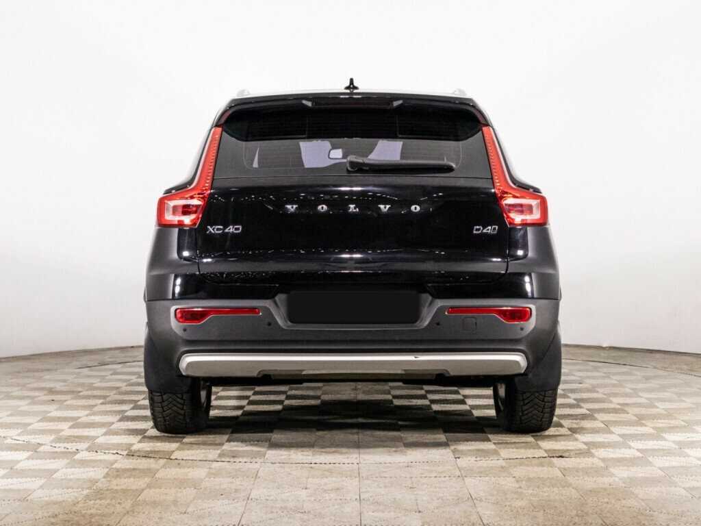 Купить Volvo XC40 с пробегом. Фото: #5