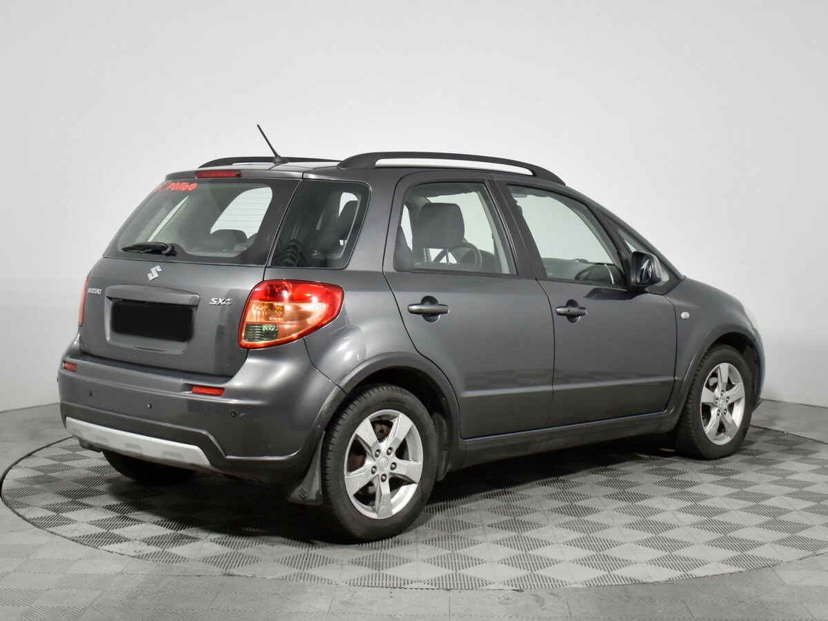 Купить Suzuki SX4 с пробегом. Фото: #4