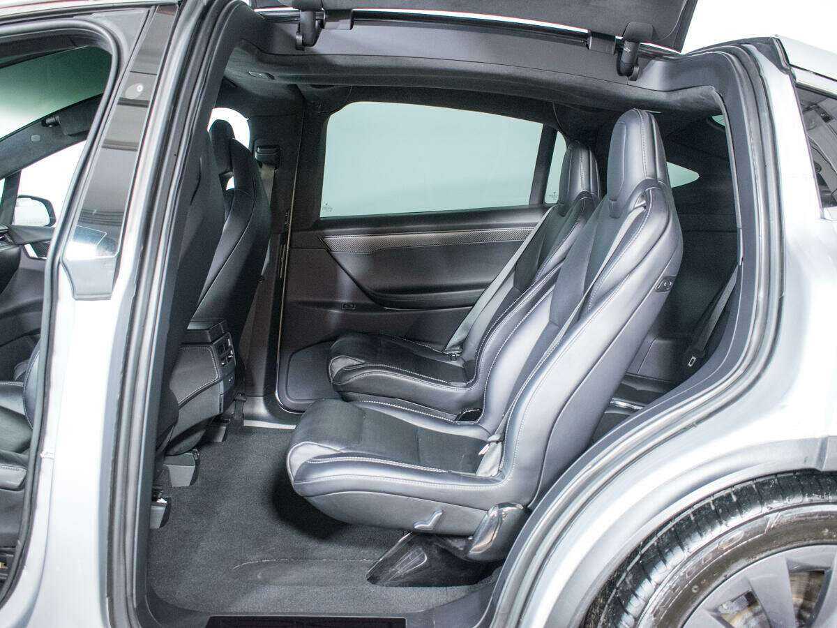 Купить Tesla Model X с пробегом. Фото: #9