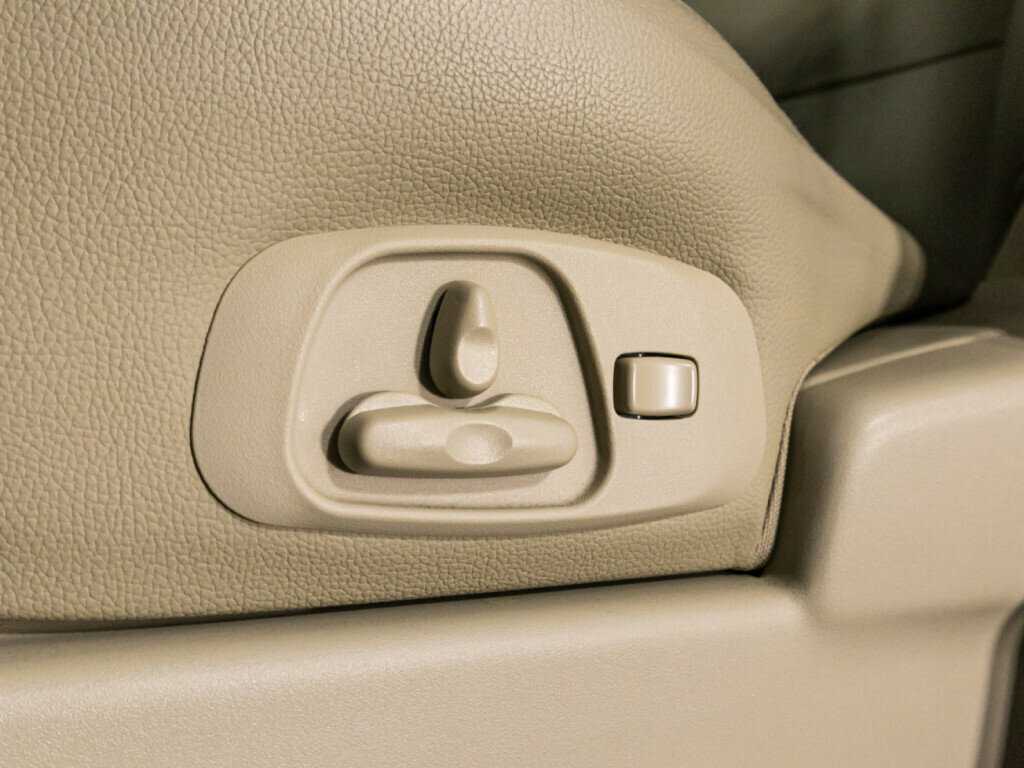 Купить Mitsubishi Pajero с пробегом. Фото: #17