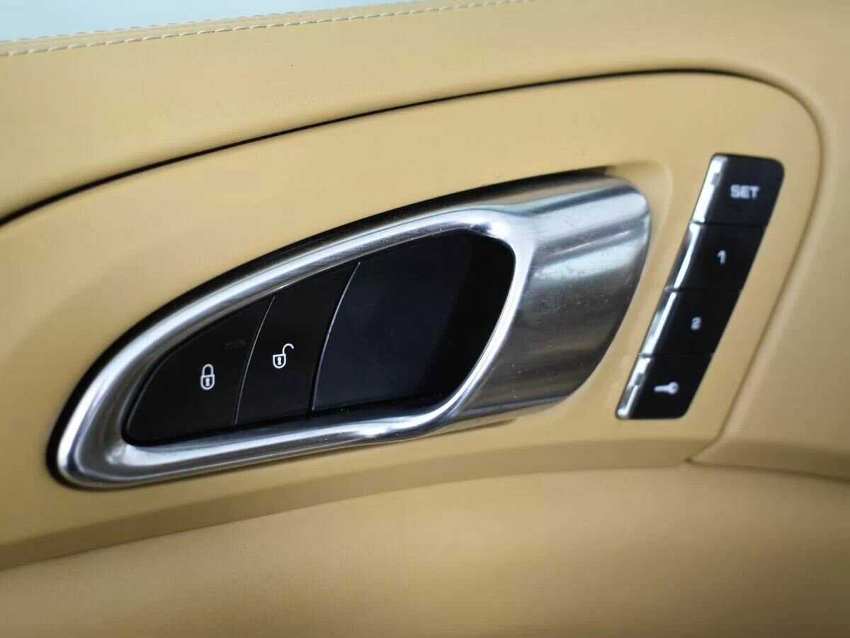 Купить Porsche Cayenne с пробегом. Фото: #9