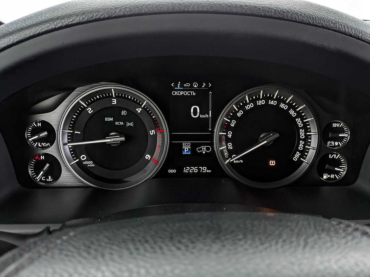 Купить Toyota Land Cruiser с пробегом. Фото: #13