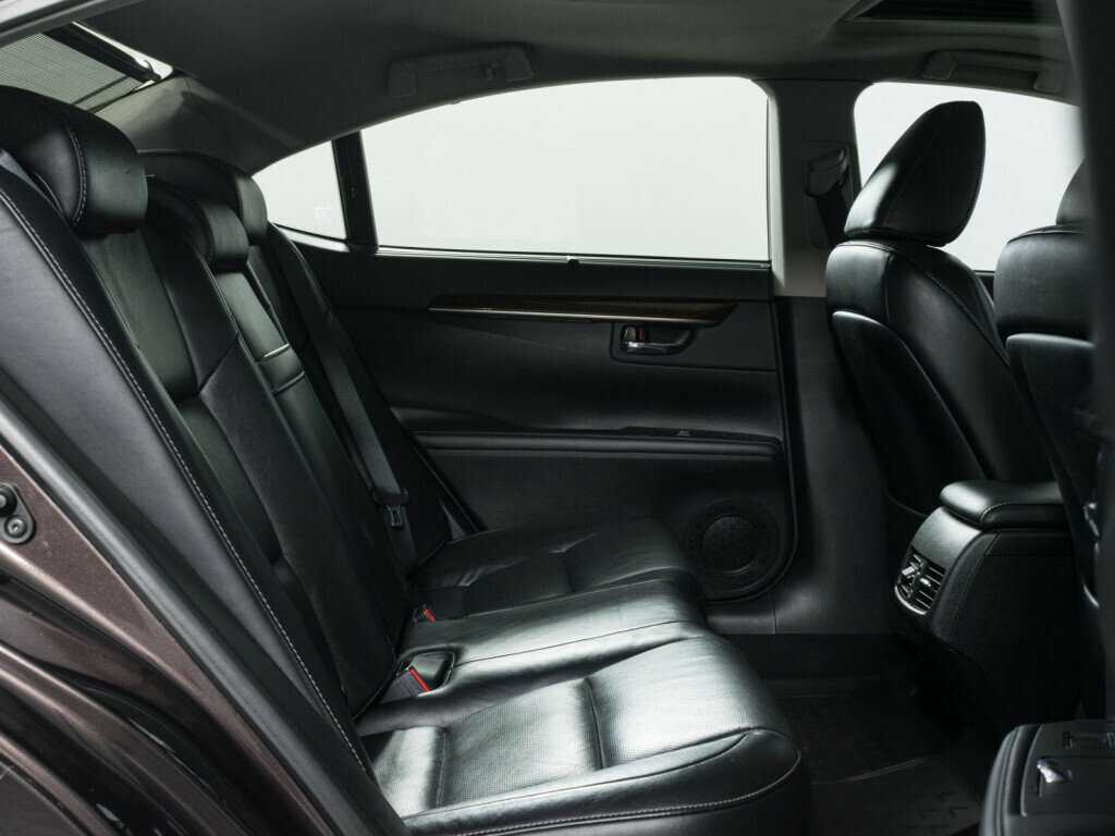 Купить Lexus ES с пробегом. Фото: #8