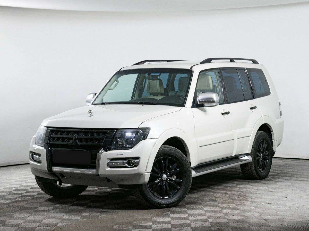 Купить Mitsubishi Pajero с пробегом. Посмотреть фото