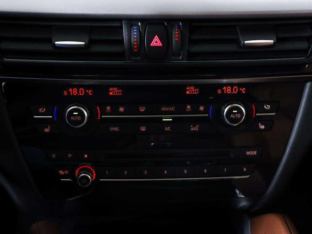 Купить BMW X6 с пробегом. Фото: #17