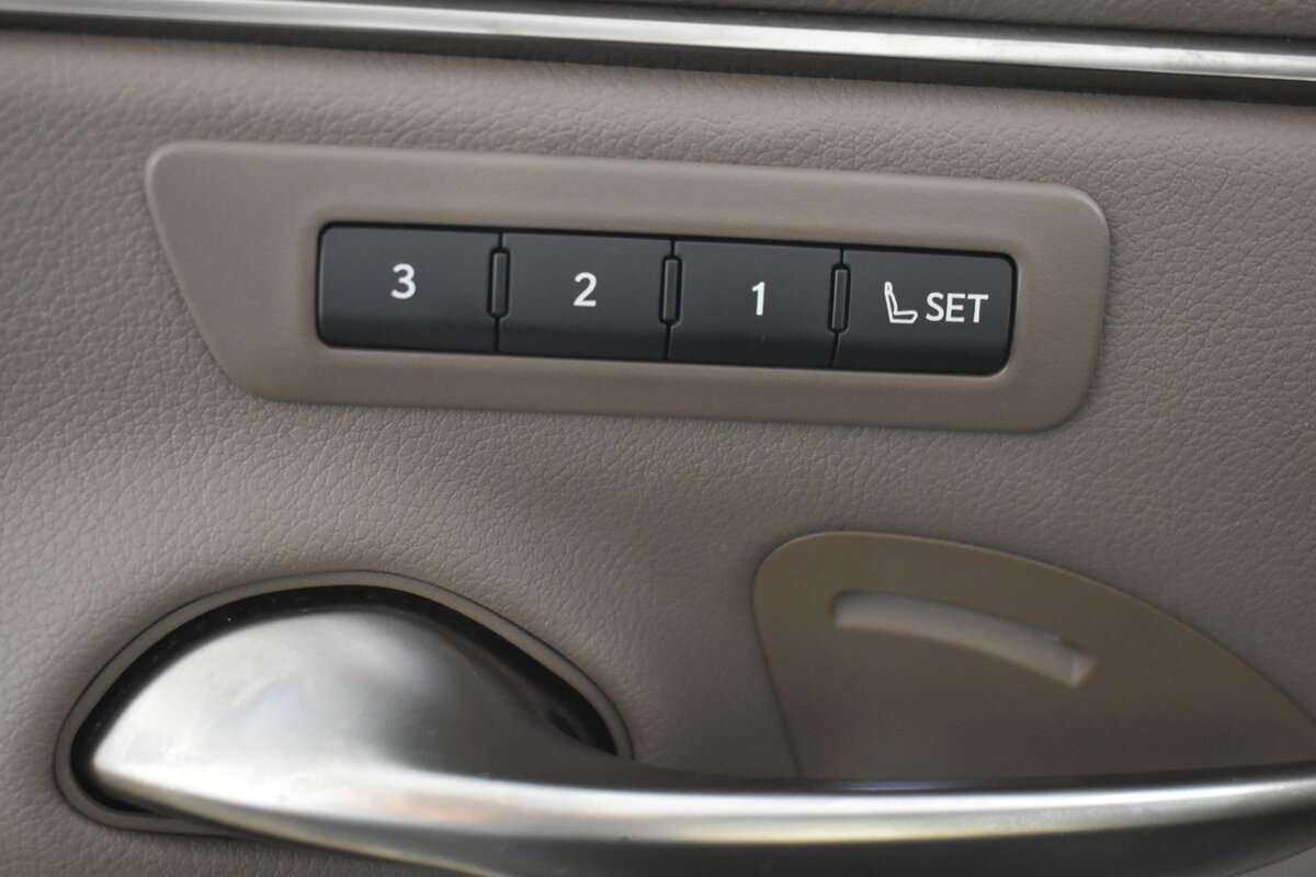 Купить Lexus ES с пробегом. Фото: #7