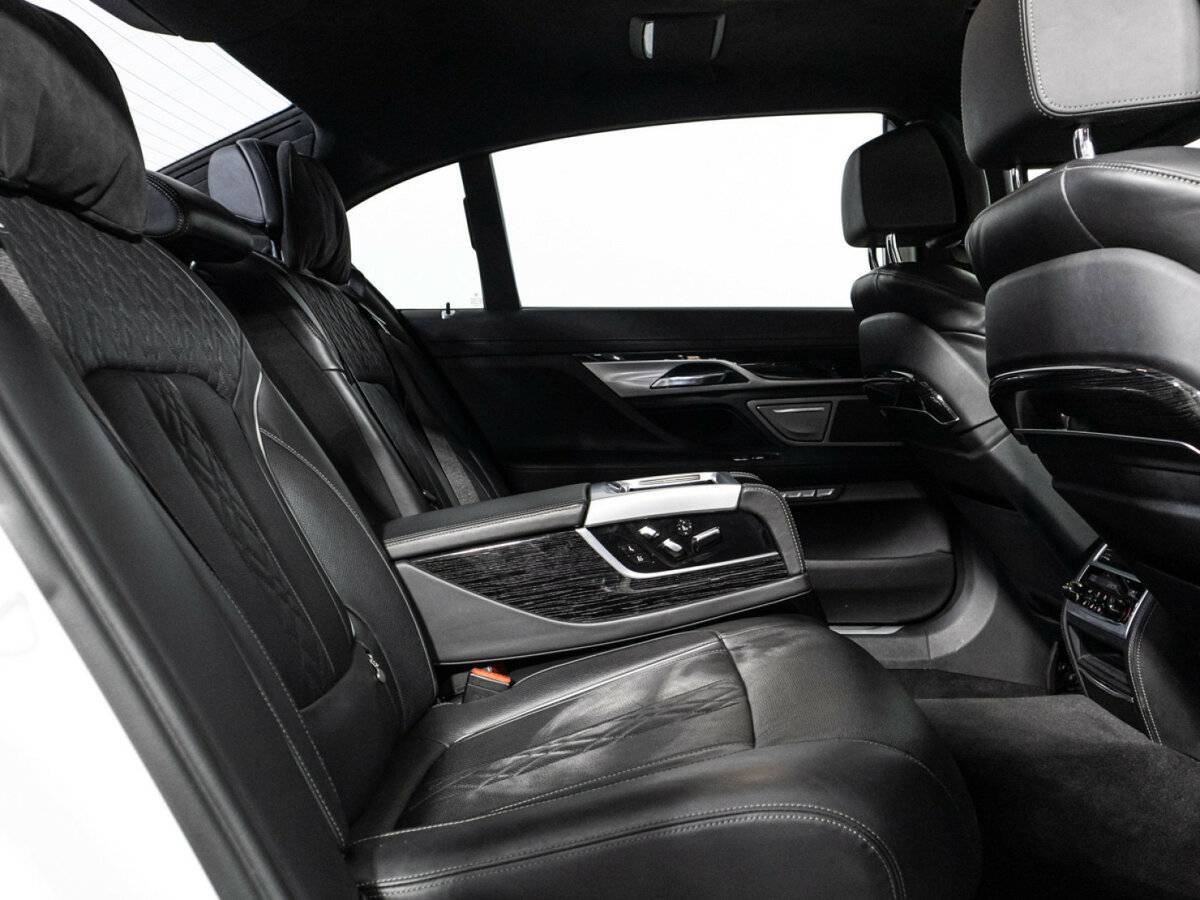 Купить BMW 7 серии с пробегом. Фото: #9