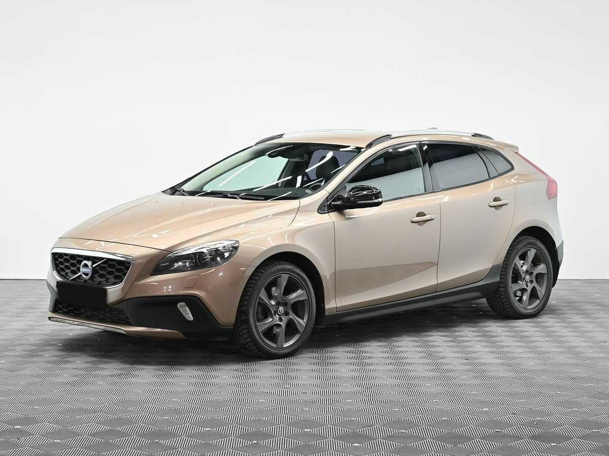 Купить Volvo V40 с пробегом. Посмотреть фото