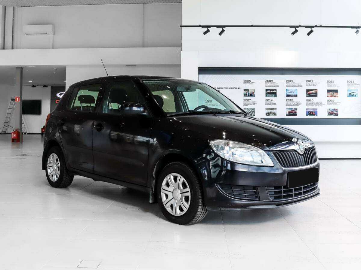 Купить Skoda Fabia с пробегом. Фото: #2