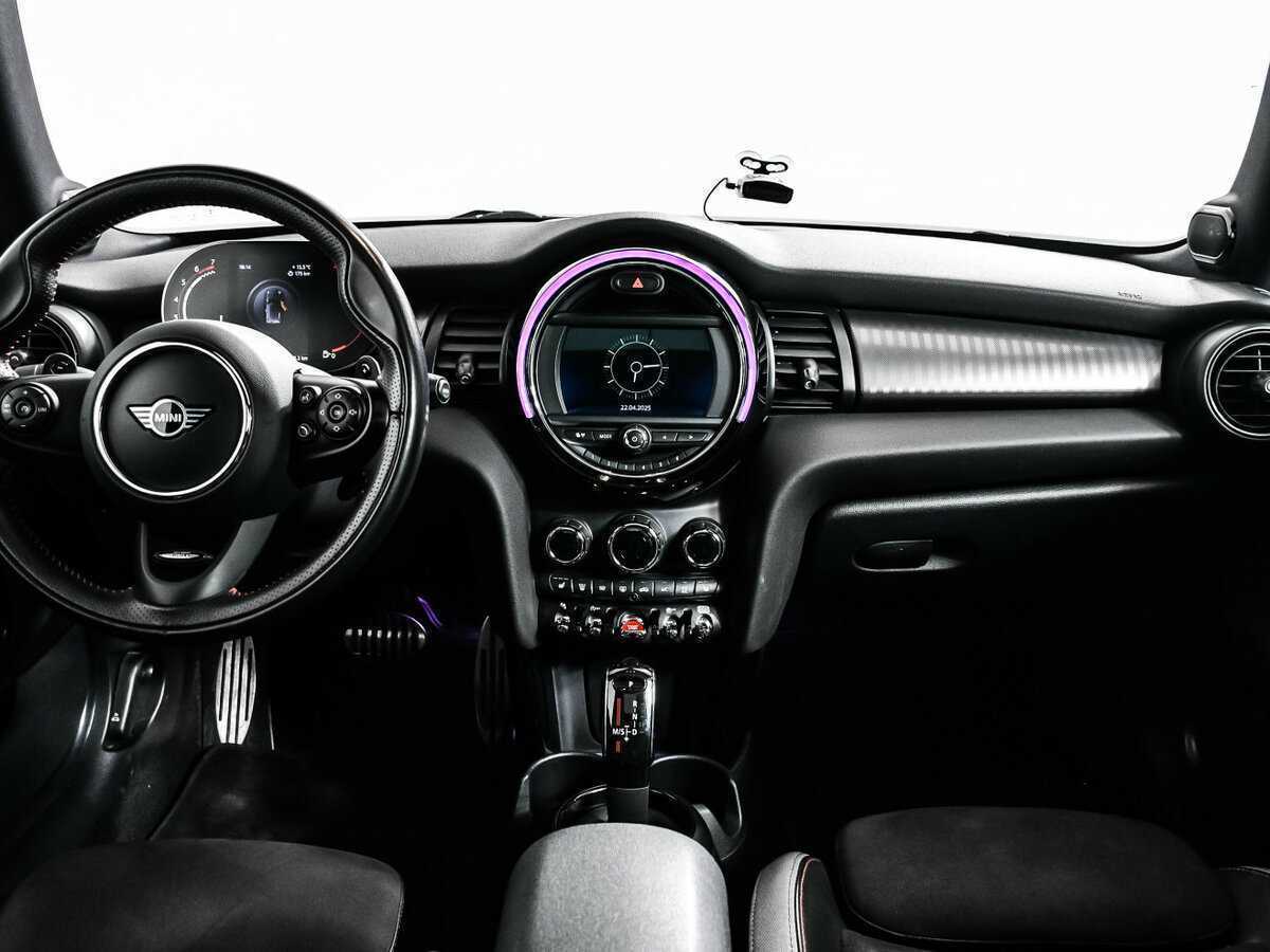 Купить Mini Hatch с пробегом. Фото: #10