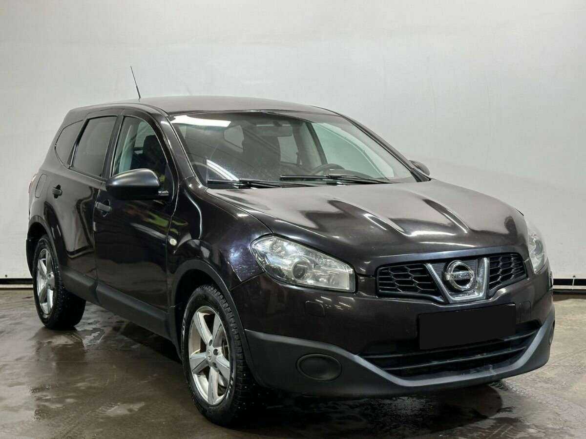 Купить Nissan Qashqai+2 с пробегом. Фото: #2