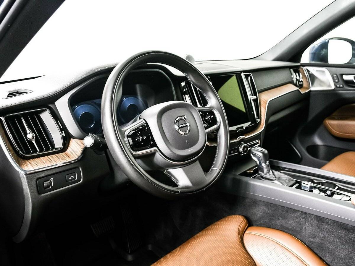 Купить Volvo XC60 с пробегом. Фото: #12