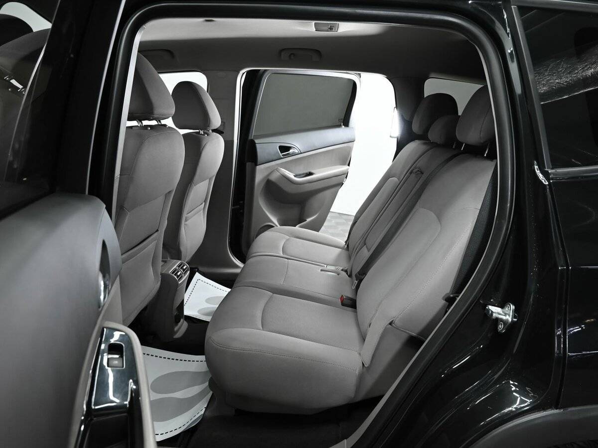 Купить Chevrolet Orlando с пробегом. Фото: #10