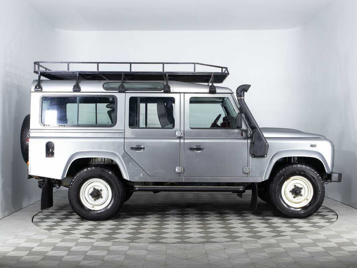 Купить Land Rover Defender с пробегом. Фото: #3