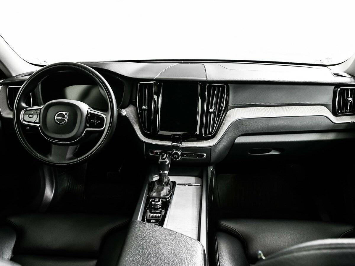 Купить Volvo XC60 с пробегом. Фото: #10