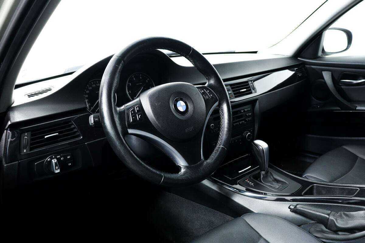 Купить BMW 3 серии с пробегом. Фото: #12