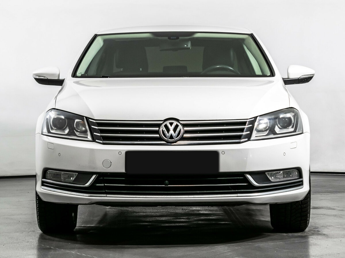 Купить Volkswagen Passat с пробегом. Фото: #1
