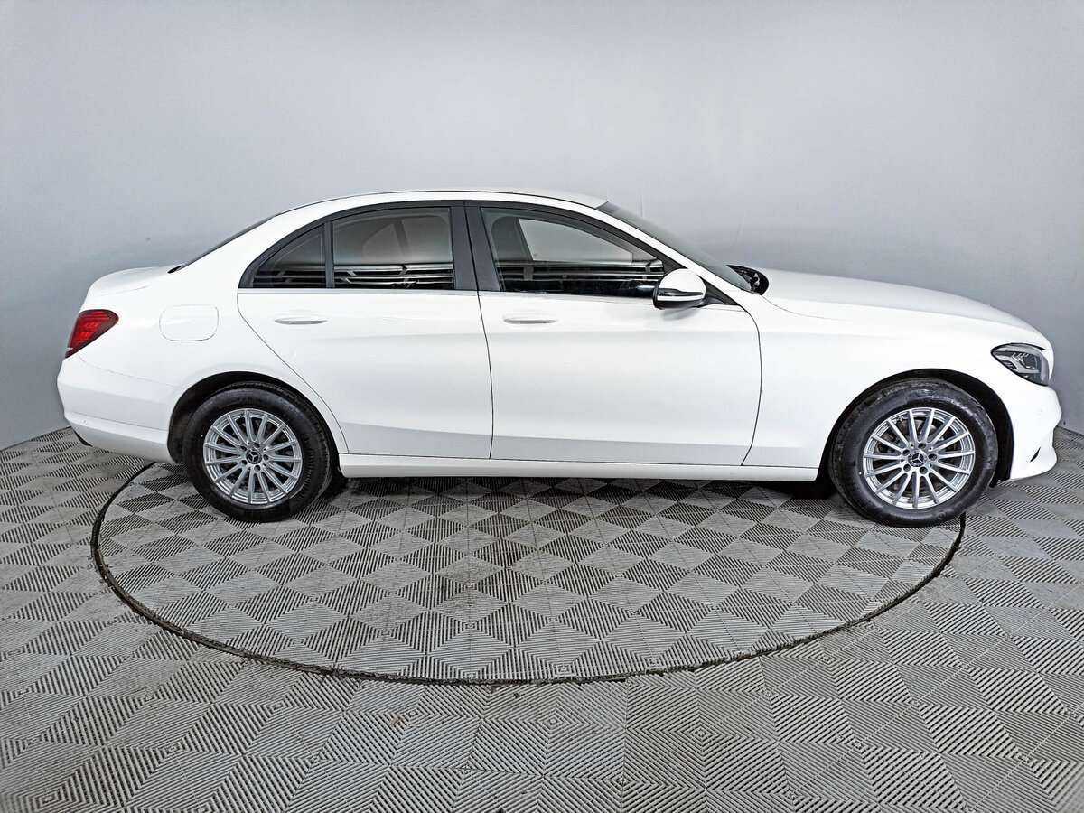 Купить Mercedes-Benz C-Класс с пробегом. Фото: #3