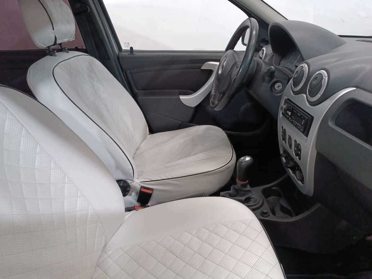 Купить Renault Logan с пробегом. Фото: #9