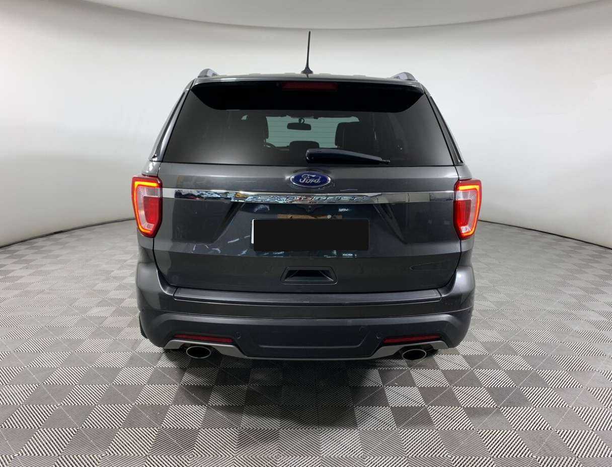 Купить Ford Explorer с пробегом. Фото: #5